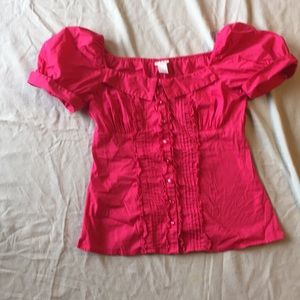 Puffed up shoulder top